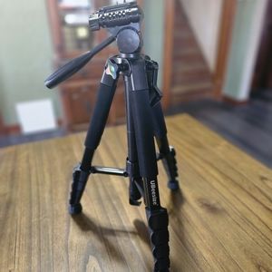 Canon Tripod Camera Stand
